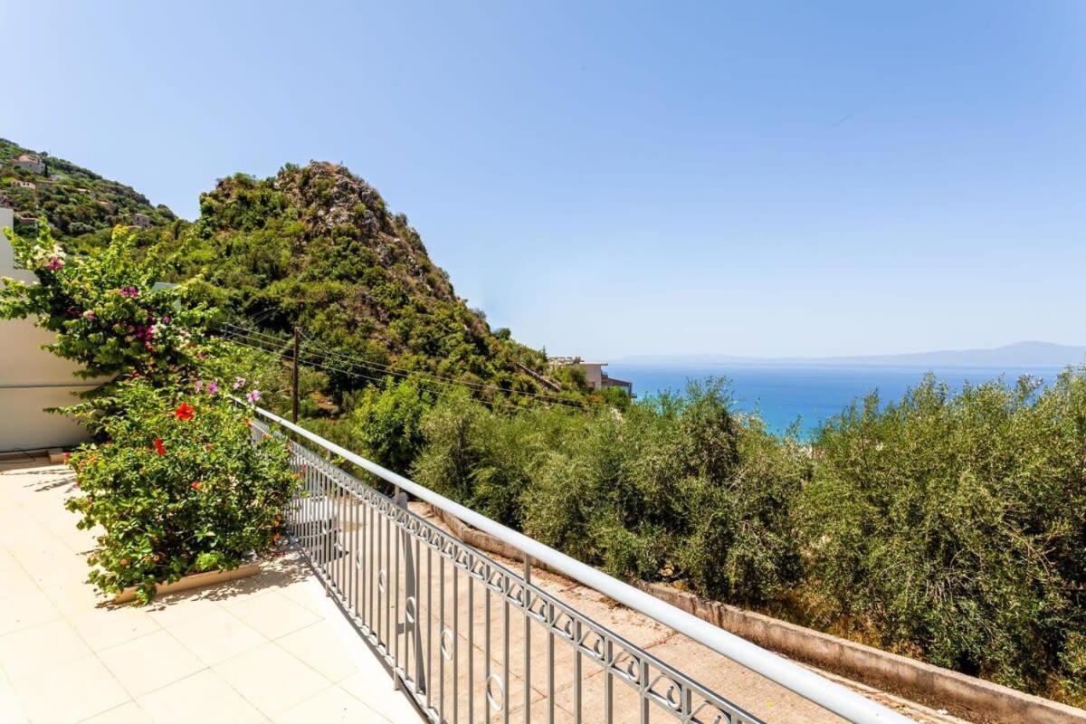 Aigli Summer Getaway - Seaview Lux Retreat Verga Kalamata Exterior photo